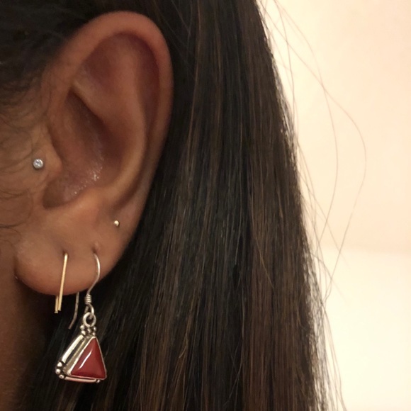 ❌SOLD❌ South American earrings - Picture 2 of 2